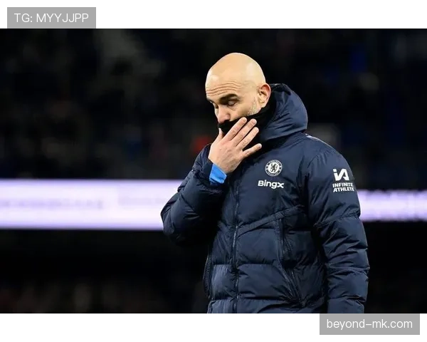 切尔西阵容庞大，结构合理性存疑，对赛季走势形成制约